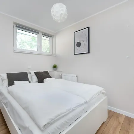 Apartament W Centrum Wroclawia 300 M Od Rynku By Renters Вроцлав