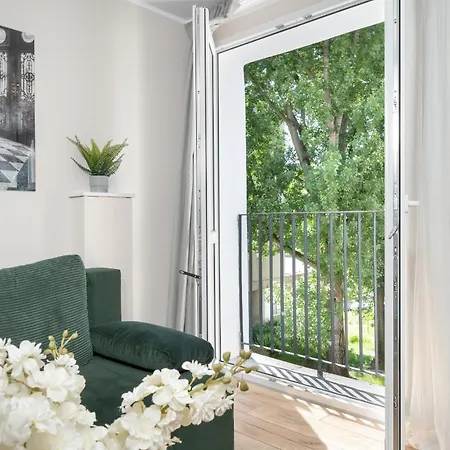 Apartament W Centrum Wroclawia 300 M Od Rynku By Renters *